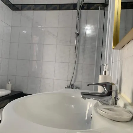 Apartment The First Colombo Brignole Xx Settembre *