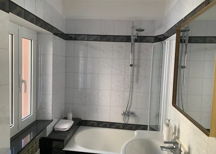 The First Colombo Brignole Xx Settembre Genua