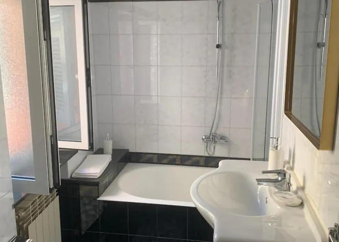 Lägenhet The First Colombo Brignole Xx Settembre Genua