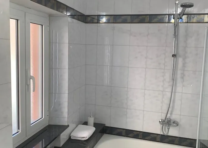 Lägenhet The First Colombo Brignole Xx Settembre Genua